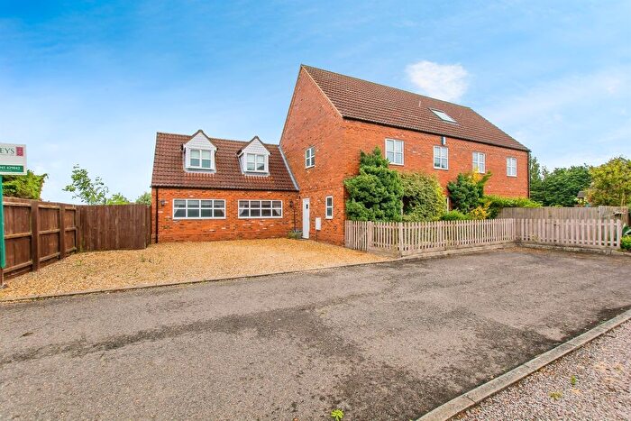 6 Bedroom Detached House For Sale In Bramley Court, Coldham, Wisbech, PE14
