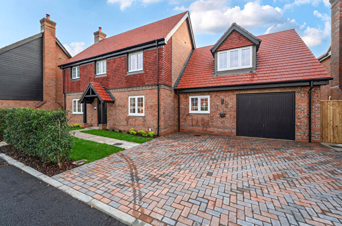 4 Bedroom Detached House For Sale In Bowbrook Copse, Monk Sherborne Road, Charter Alley, Hampshire, RG26