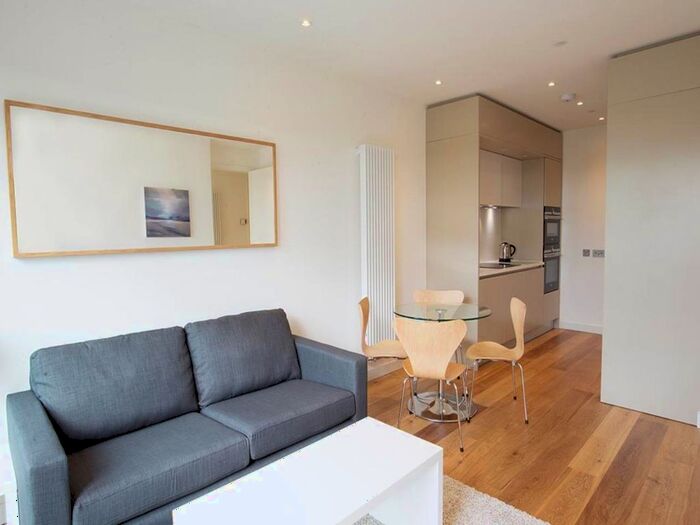 1 Bedroom Flat To Rent In Simpson Loan, Quartermile, The Meadows, EH3