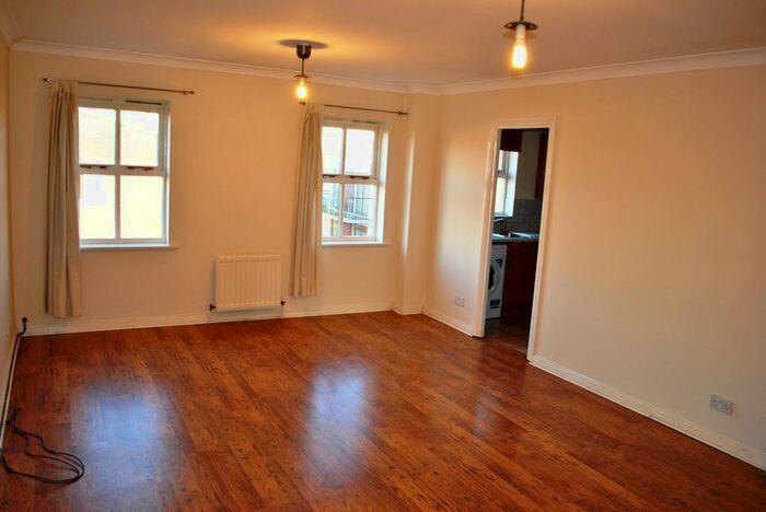 2 Bedroom Flat To Rent In Lullingstone Lane, London, SE13