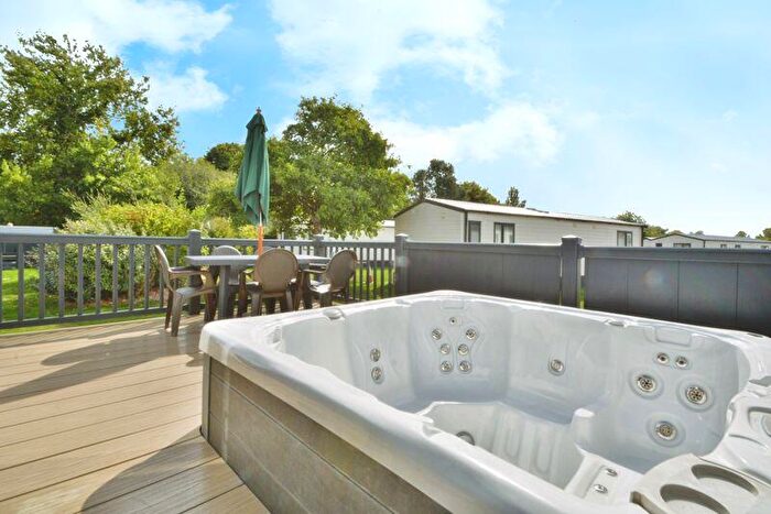 3 Bedroom Detached House For Sale In Water Lily Meadow, Cotswold Hoburne, Cotswold Lakes, GL7