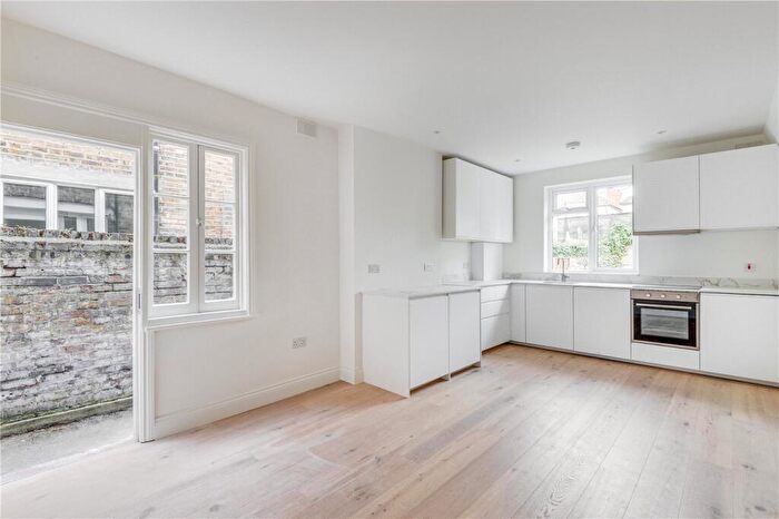 2 Bedroom Apartment To Rent In Clifford Gardens, Kensal Rise, London, NW10