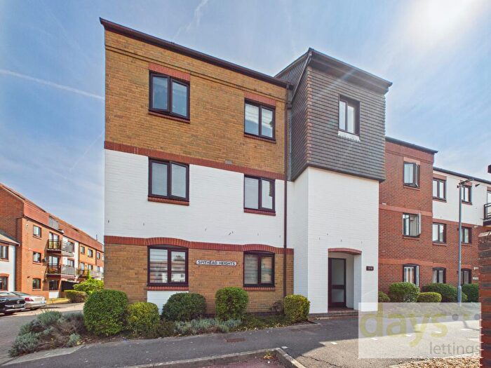 3 Bedroom Maisonette To Rent In Spithead Heights, Horse Sands Close, Southsea, City Of Portsmouth, PO4