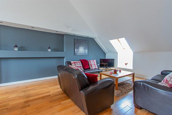 2 Bedroom Flat To Rent In Cowbridge Road East, Canton, Cardiff, CF11