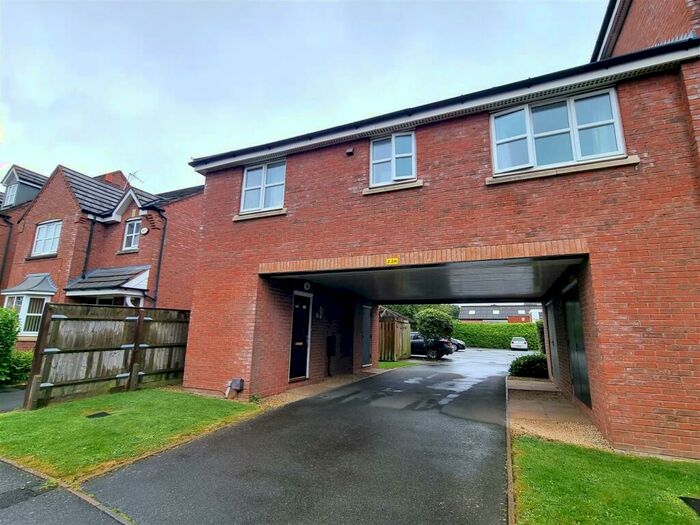 2 Bedroom Flat To Rent In The Range, Enterprise Drive, Streetly, B74