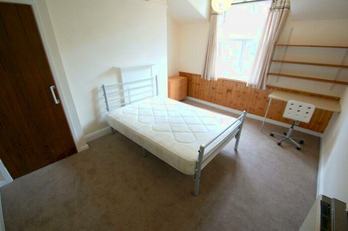 4 Bedroom Flat To Rent In Montpelier Terrace, Woodhouse, Leeds, LS6