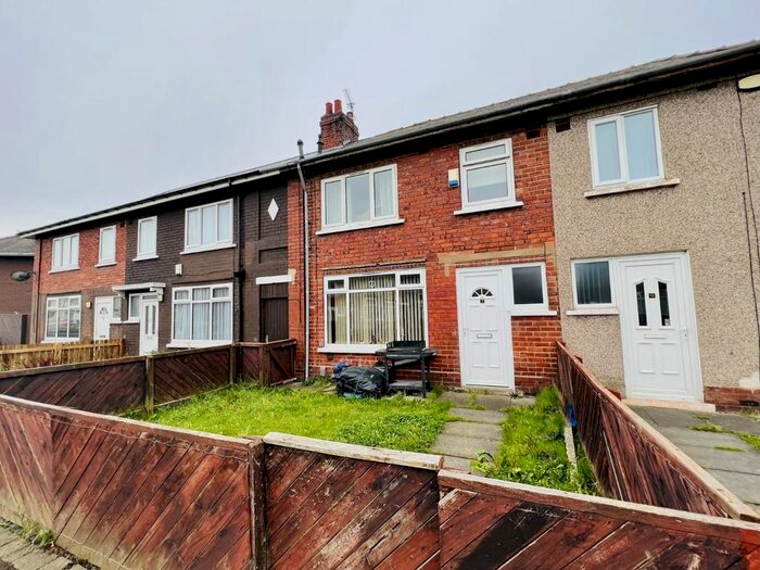 Houses for sale & to rent in TS3 9EJ, Ferndale Avenue, North Ormesby