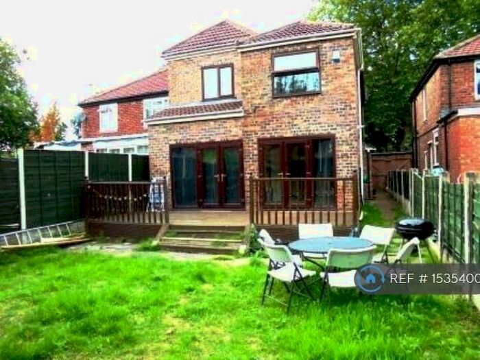 5 Bedroom Semi-Detached House To Rent In Mauldeth Road, Manchester, M20