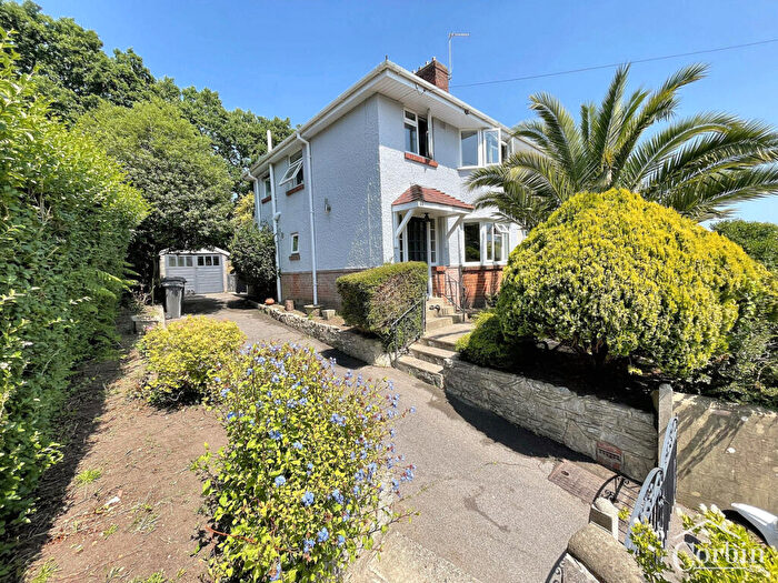 3 Bedroom Semi-Detached House For Sale In Moorside Road, Bournemouth, BH11