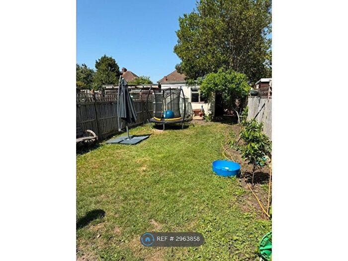 3 Bedroom Terraced House To Rent In Tennyson Avenue, New Malden, KT3