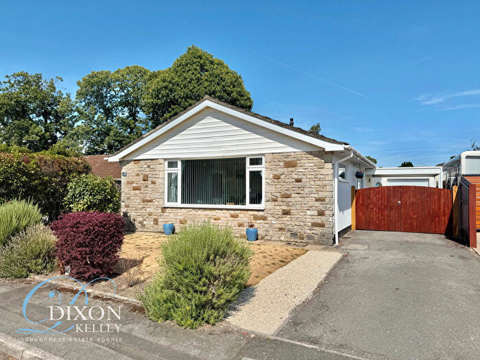 2 Bedroom Bungalow For Sale In Glenwood Way, West Moors, Ferndown, Dorset, BH22