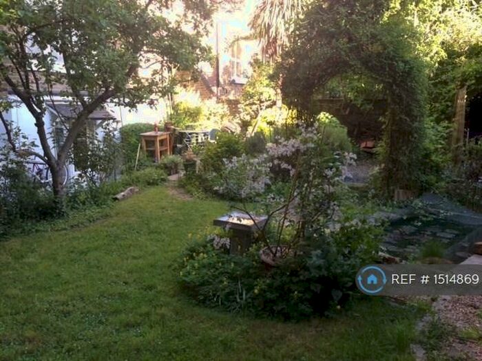 1 Bedroom Flat To Rent In St. Mary's Road, London, SE15