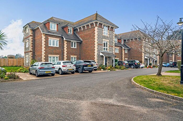 2 Bedroom Flat For Sale In Greenfields, Middleton On Sea, PO22