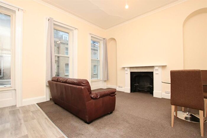 1 Bedroom Flat To Rent In Pierrepont Street, Bath, BA1