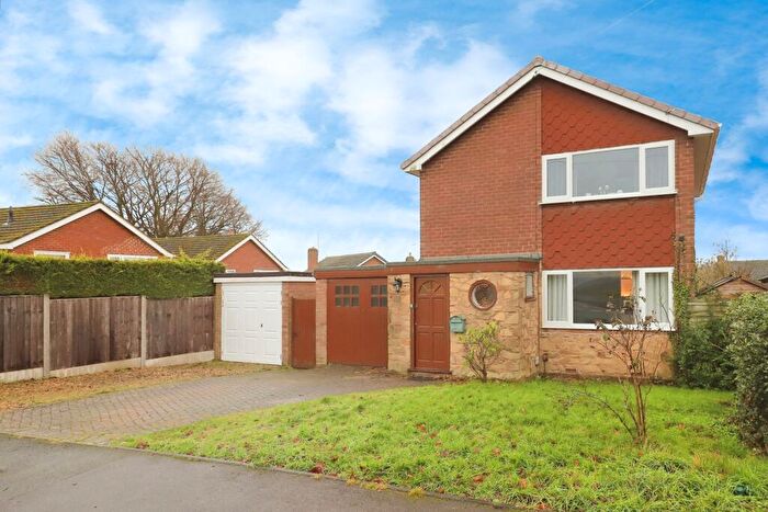 3 Bedroom Detached House For Sale In Ferndale Crescent, Kidderminster, Worcestershire, DY11