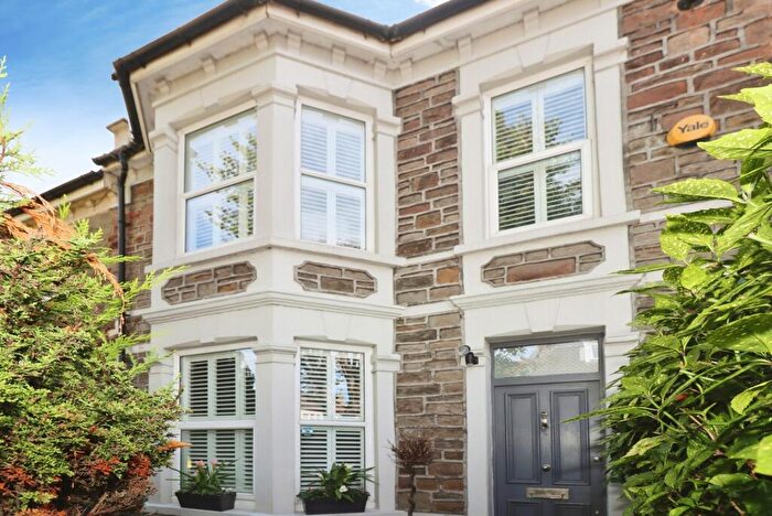 3 Bedroom Terraced House For Sale In Staple Hill Road, Bristol, Avon, BS16