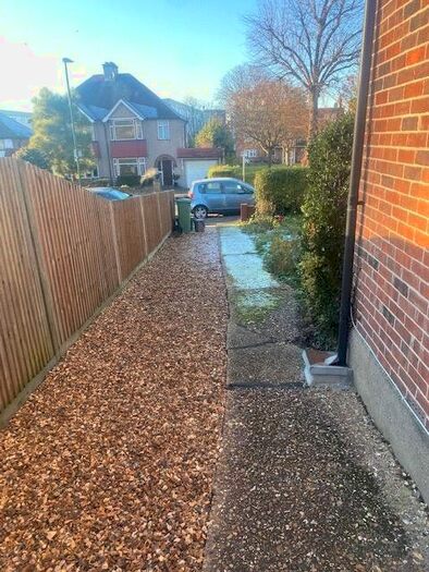 2 Bedroom Flat To Rent In Benhillwood Road, Sutton, Surrey, SM1