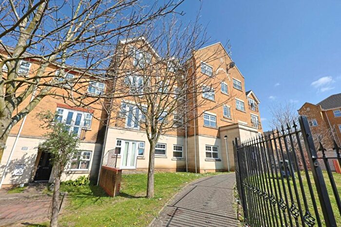 2 Bedroom Apartment To Rent In Warren Way, Edgware, Greater London, HA8