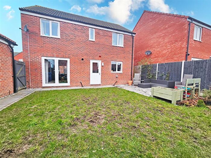 3 Bedroom Detached House For Sale In Cory Drive, Oulton, NR32