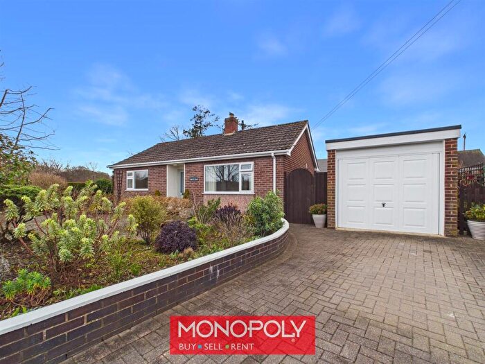 2 Bedroom House For Sale In Brondyffryn, St. Asaph, LL17