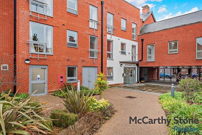 1 Bedroom Apartment For Sale In Endless Street, Salisbury, SP1