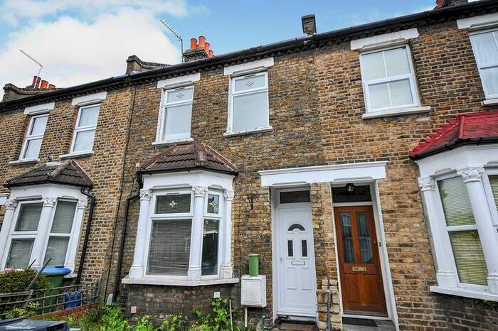 3 Bedroom House To Rent In Blunts Road, London, SE9