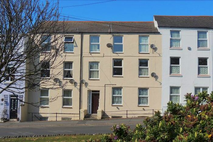 2 Bedroom Flat To Rent In Highfield Road, Ilfracombe, EX34