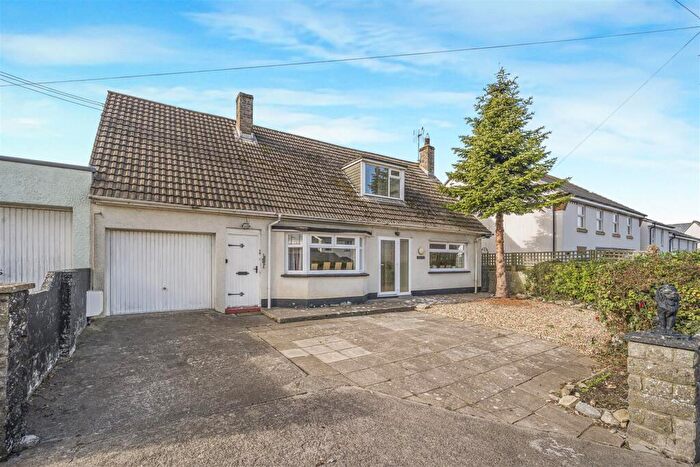 4 Bedroom Link Detached House For Sale In St. Brides Road, Wick, Cowbridge, CF71