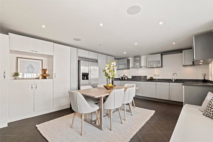 3 Bedroom Duplex For Sale In Drayton Gardens, London, SW10