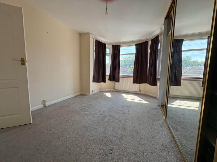 3 Bedroom Detached House To Rent In Meyrick Avenue, Luton, LU1
