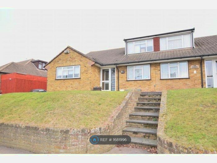 4 Bedroom Semi-Detached House To Rent In Perry Hall Road, Orpington, BR6