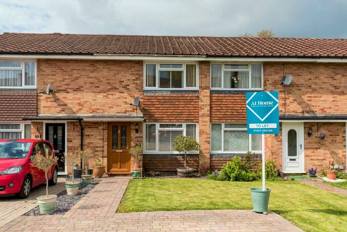 2 Bedroom Terraced House To Rent In Butlers Road, Horsham, RH13