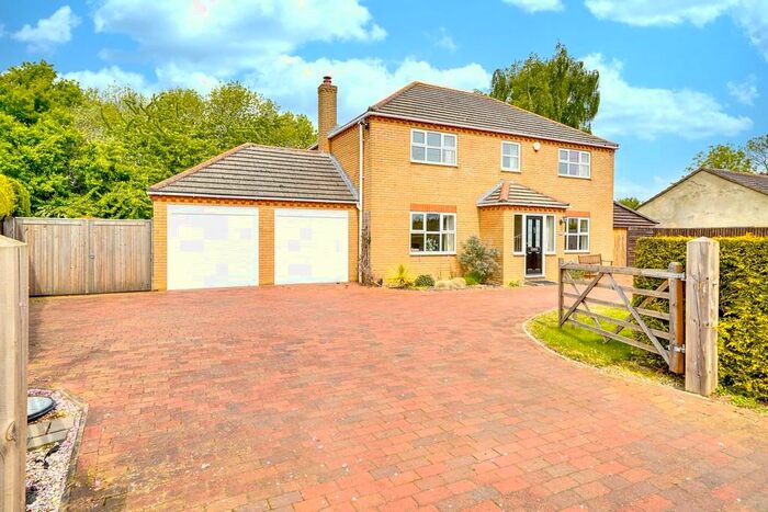 4 Bedroom Detached House For Sale In The Bank, Somersham, PE28