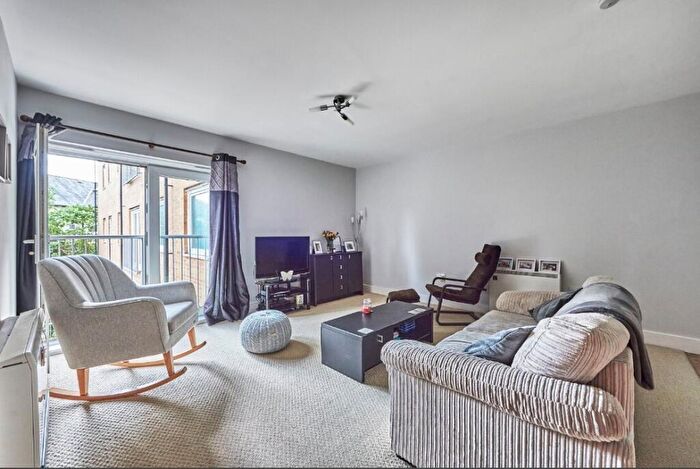 2 Bedroom Apartment To Rent In Camp Road, St. Albans, Hertfordshire, AL1