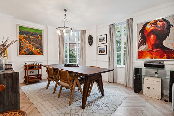 3 Bedroom Flat To Rent In Stourcliffe Close, Stourcliffe Street, W1H