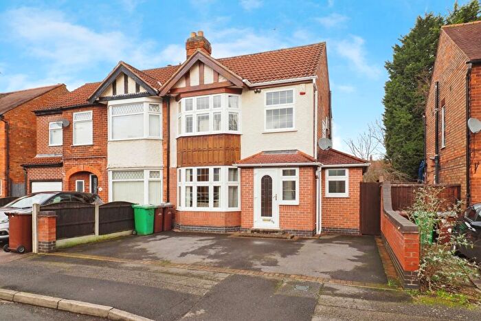 3 Bedroom Semi Detached House For Sale In Charlbury Road, Wollaton, Nottingham, NG8