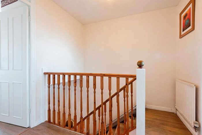 3 Bedroom Terraced House For Sale In Chaucer Road, Royston, SG8