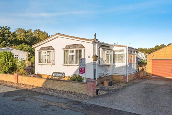 2 Bedroom Park Home For Sale In Claire's Walk, Parklands Mobile Homes, Scunthorpe, DN17