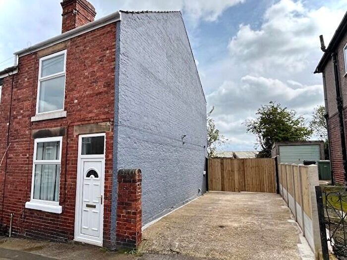 2 Bedroom House To Rent In Nelson Street, Chesterfield, S41