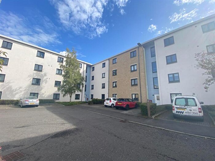 2 Bedroom Flat To Rent In Monart Road, Perth, PH1