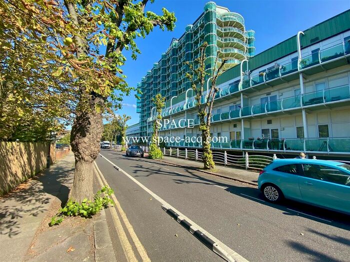 2 Bedroom Flat To Rent In Tower Point, Sydney Road, Enfield, EN2