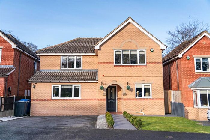 5 Bedroom Detached House For Sale In Upper Lum Close, Hady, Chesterfield, S41