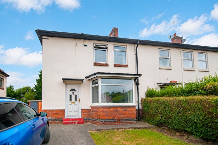 4 Bedroom End Terrace House For Sale In Tang Hall Lane, York, YO10