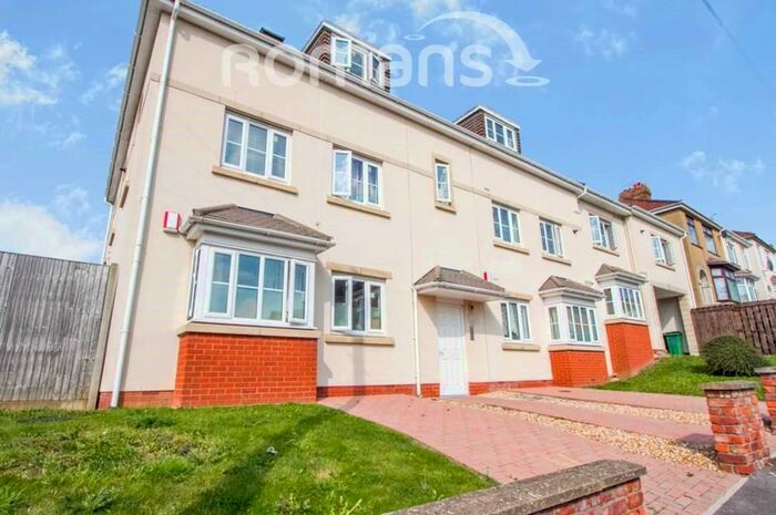 2 Bedroom Apartment To Rent In King Johns Court, Bristol, BS15