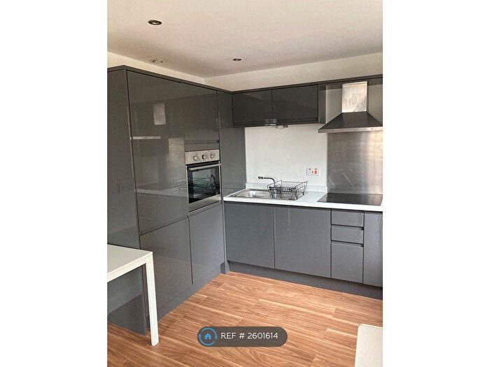 1 Bedroom Flat To Rent In Hartshead House, Sheffield, S1