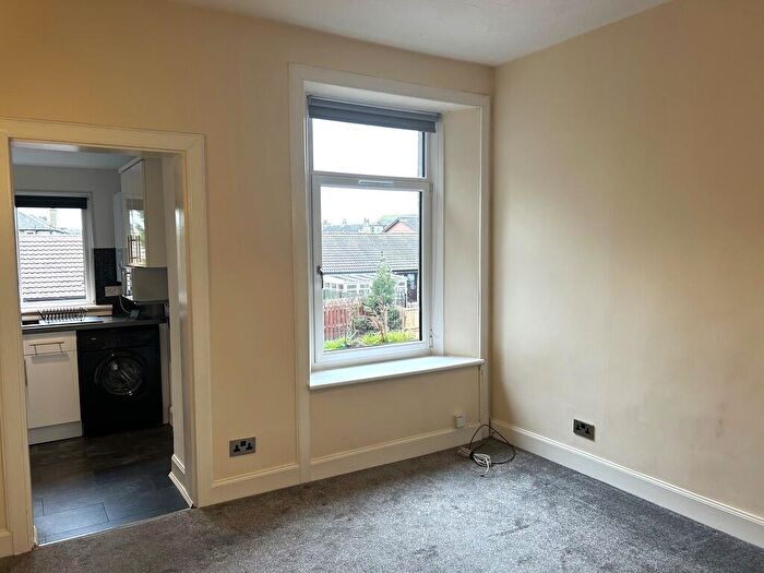 1 Bedroom Apartment For Sale In Grangeburn Road, Grangemouth, FK3