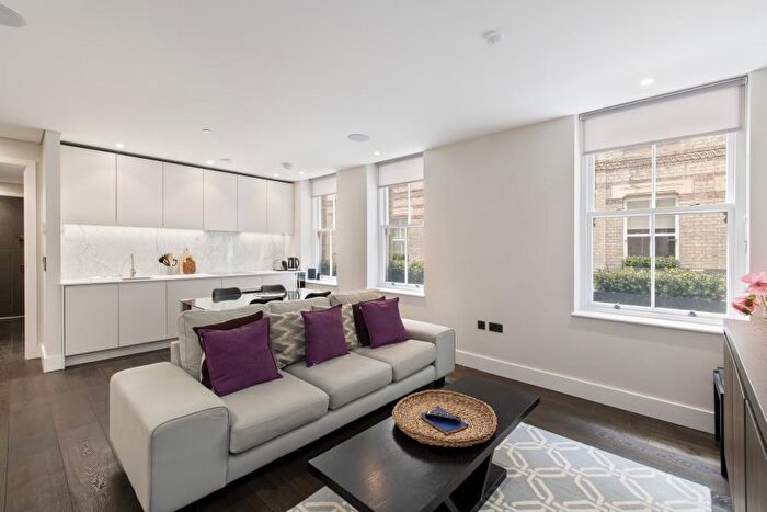 1 Bedroom Apartment To Rent In Pink Mews, Dyers Buildings, EC1N