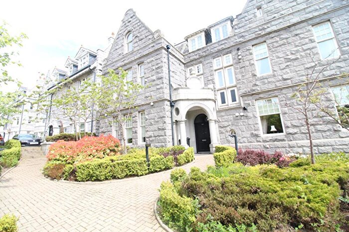 2 Bedroom Flat To Rent In Anderson Drive, Aberdeen, AB15