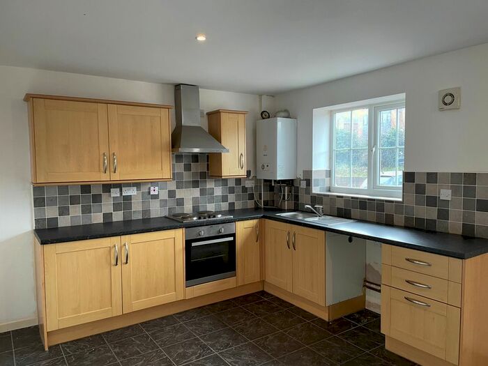 2 Bedroom Flat To Rent In Manorfields, Kimberworth, Rotherham, S61