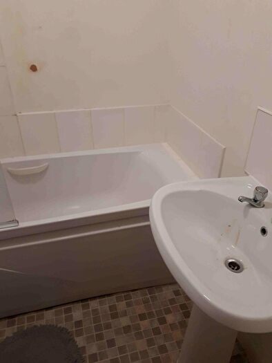 2 Bedroom Flat To Rent In Friars Court, CV11